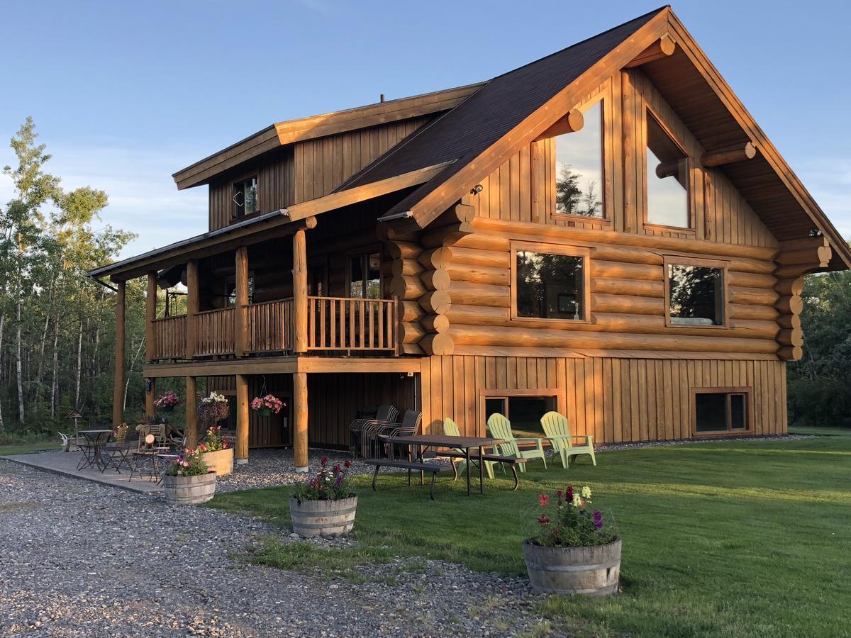 Sawing Logzz Cabin Copper Center Luaran gambar
